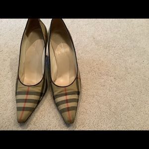Burberry heels